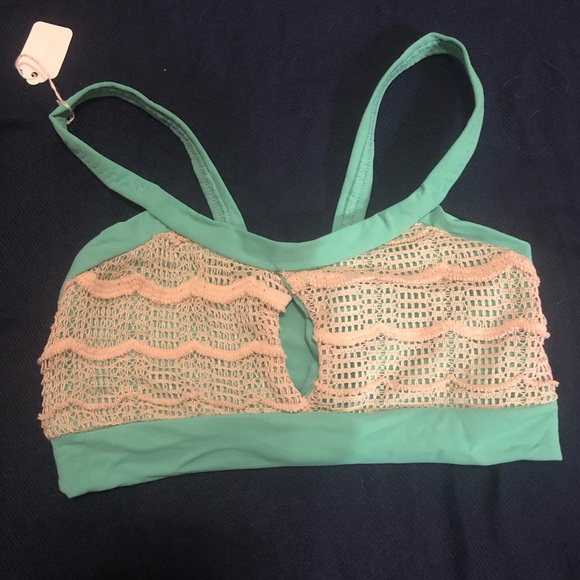 Sustainable swim top *new* - Picture 2 of 3